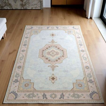 Handknotted Cream Oushak Wool Rug